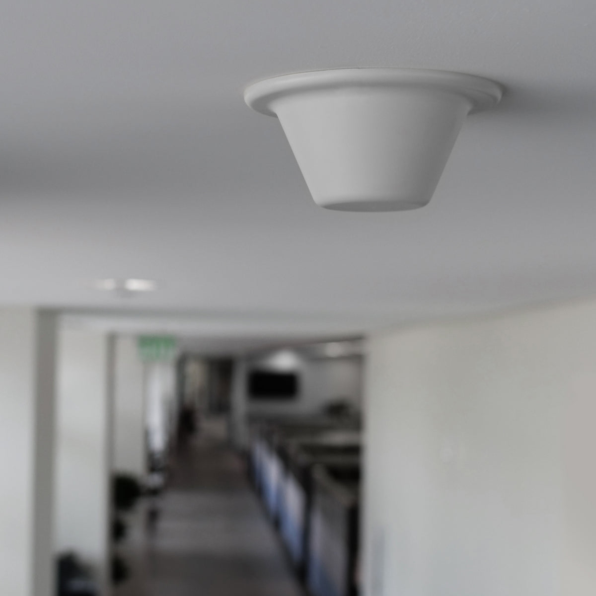 Office 100 Directional Cell Phone Signal Booster - image 4
